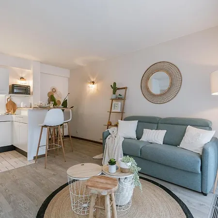 Apartment Cosy Near The Sea
